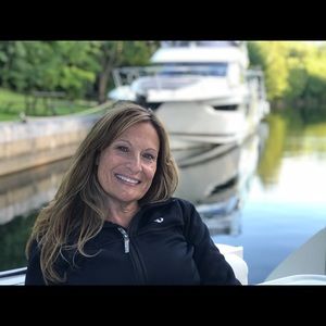 Meet your Posher, Michele